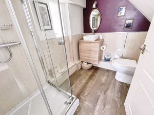 Photo 7- click for photo gallery